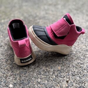 Sorel Kids Suede Fuchsia Waterproof Boots